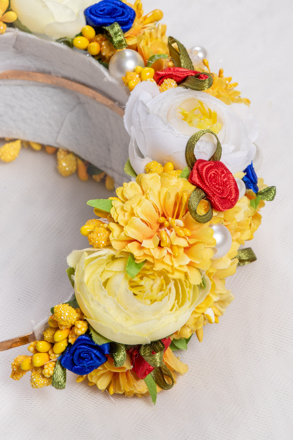 Beautiful Snow White Theme Crown